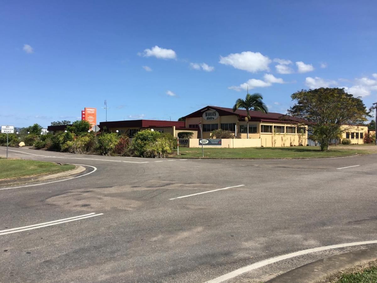 Herbert Valley Motel Ingham Exterior photo